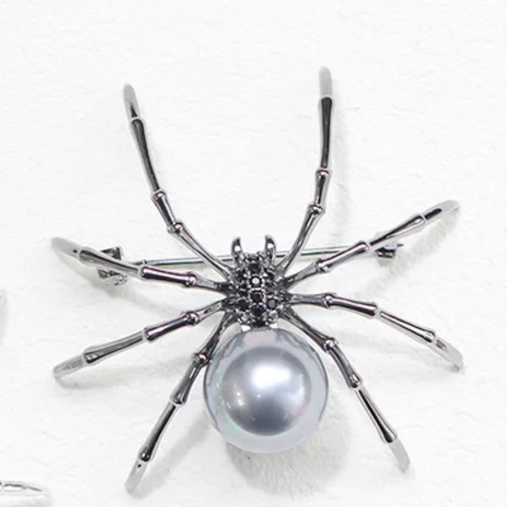 🔥Restock- Black Pearl Spider Brooch - Picture 3 of 7